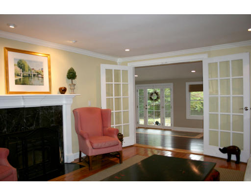 156 Boston Post Road Wayland, MA 01778 - Photo 6 of 20 a living room with furniture and a large window