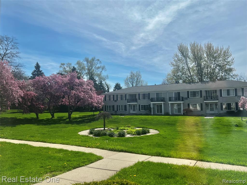100 West Hickory Grove Road, Unit C1 Bloomfield Hills, MI 48304 - Photo 14 of 15