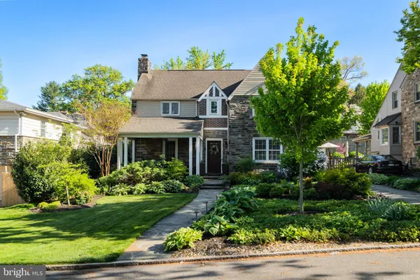$1,000,000 | 18 West Amherst Road, Bala Cynwyd, PA 19004