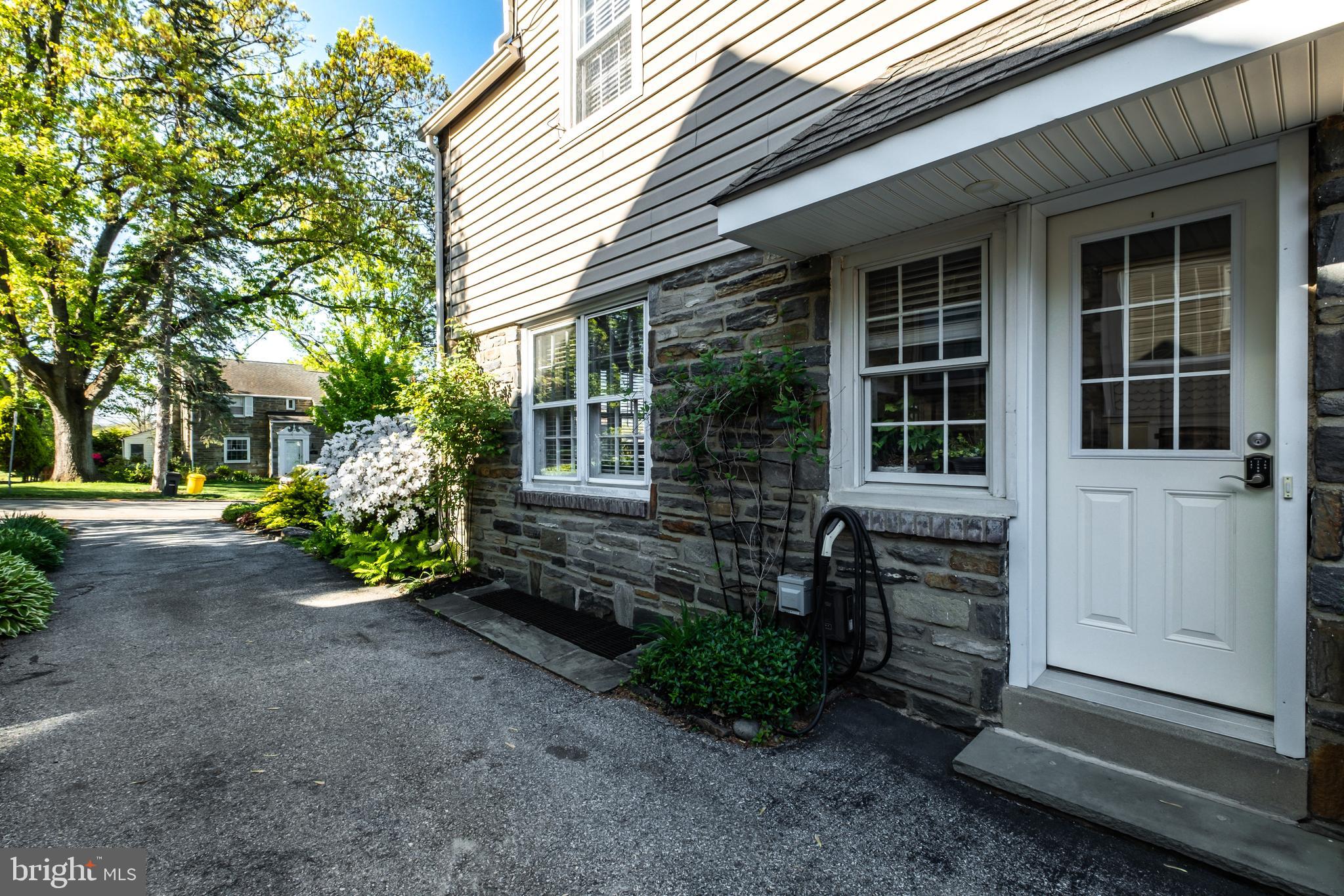 18 West Amherst Road Bala Cynwyd, PA 19004 - Photo 5 of 61