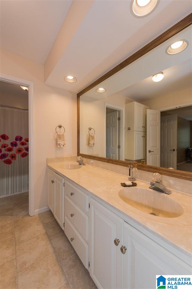 2020 Shagbark Road Birmingham, AL 35244 - Photo 24 of 42