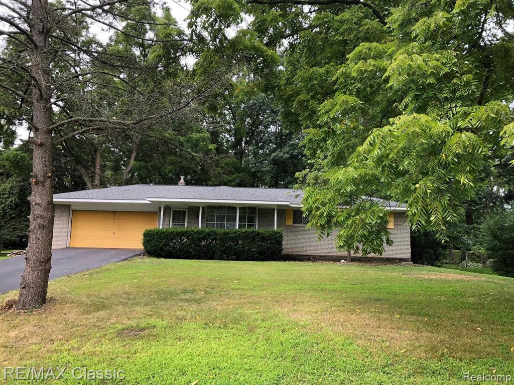2690 Harrington Road Rochester Hills, MI 48307 - Photo 1 of 21