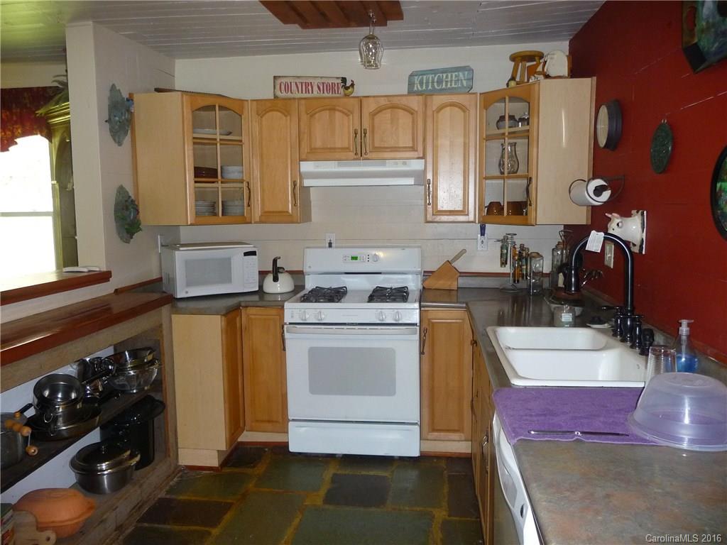 2932 Big Laurel Road Marshall, NC 28753 - Photo 7 of 24 Gallery Image 7