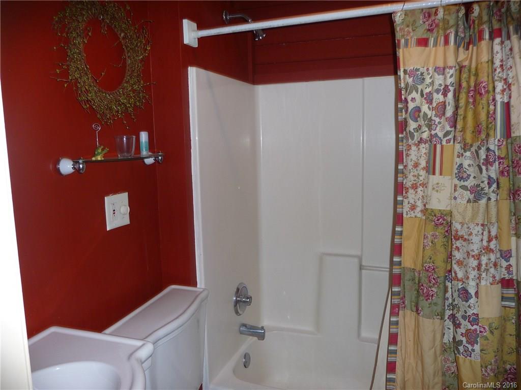 2932 Big Laurel Road Marshall, NC 28753 - Photo 9 of 24 Gallery Image 9