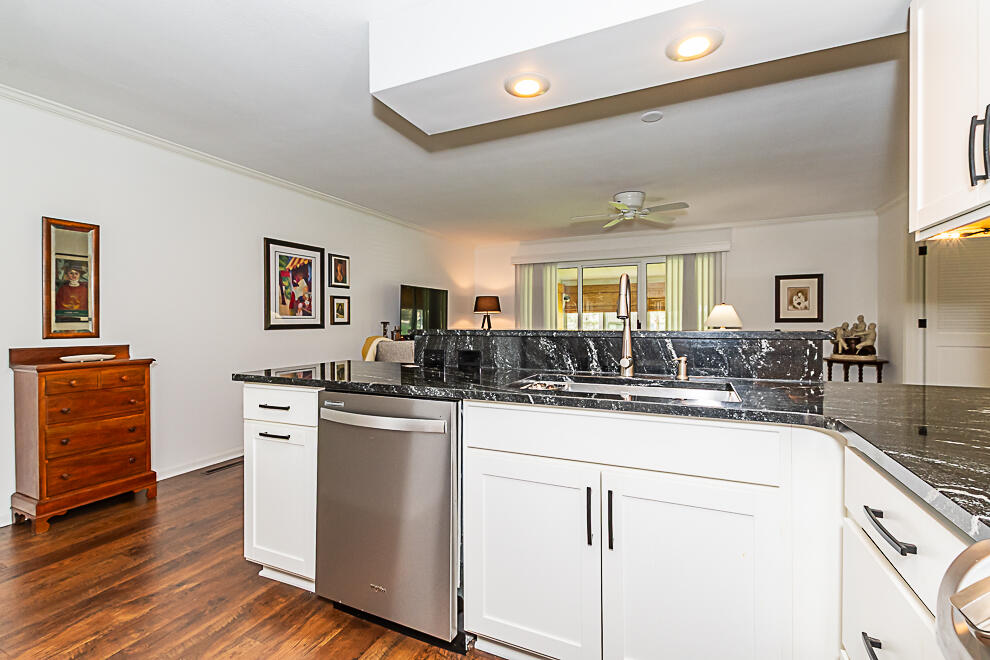5172 Green Meadow Road, Unit 83 Kalamazoo, MI 49009 - Photo 10 of 26 RN5_4050