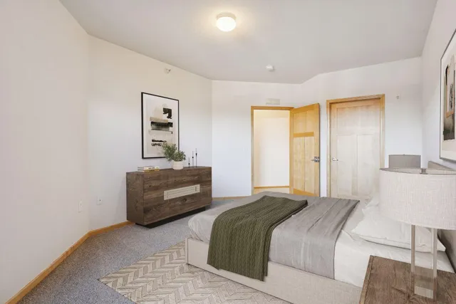 $220,000 | 1800 Graham Avenue West, Unit 325, St. Paul, MN 55116