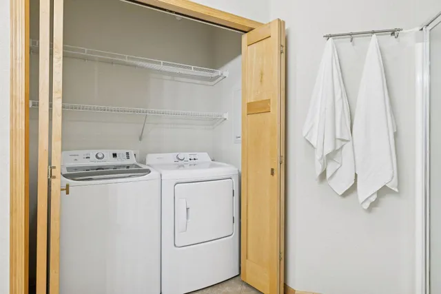 $220,000 | 1800 Graham Avenue West, Unit 325, St. Paul, MN 55116