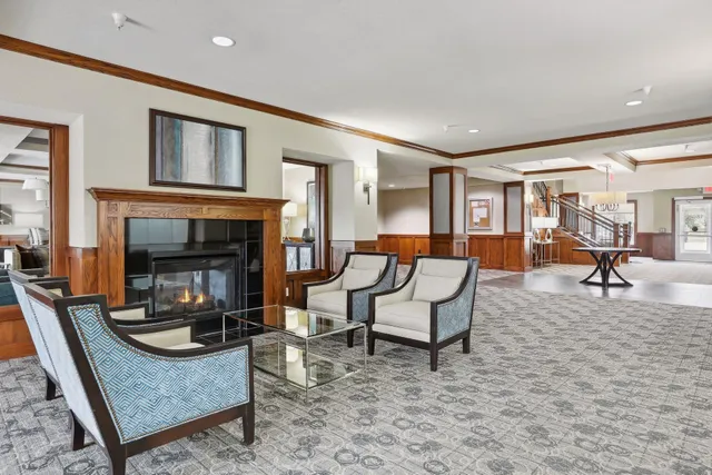 $220,000 | 1800 Graham Avenue West, Unit 325, St. Paul, MN 55116