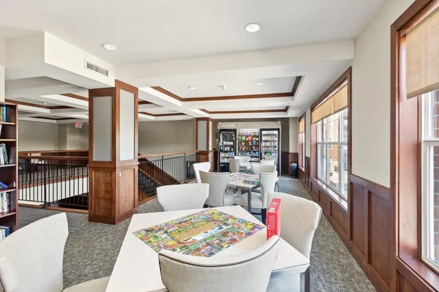 $220,000 | 1800 Graham Avenue West, Unit 325, St. Paul, MN 55116