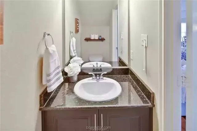 $2,300 | 301 Triumph Court, College Station, TX 77845