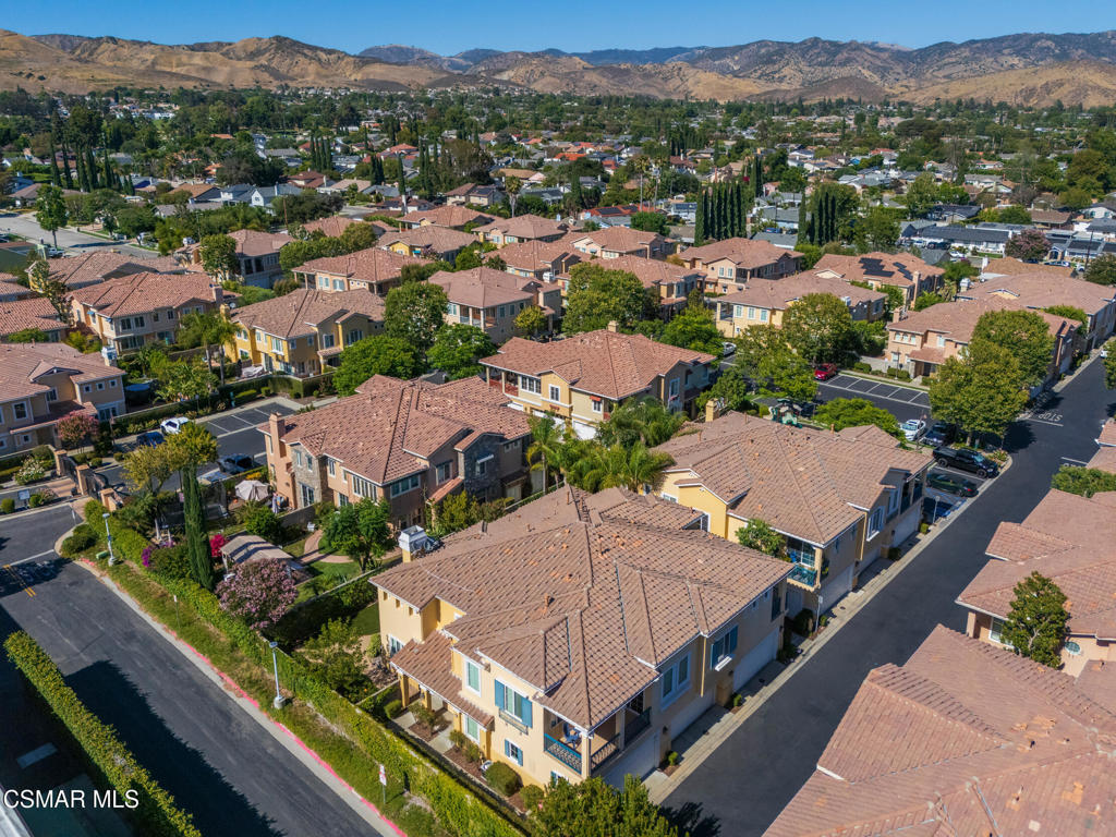 4117 Orontes Way, Unit B Simi Valley, CA 93063 - Photo 38 of 52