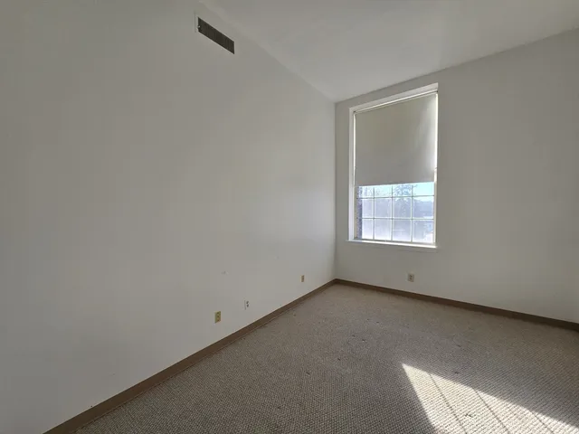 $2,300 | 130 Beach Street, Unit 210, Quincy, MA 02170