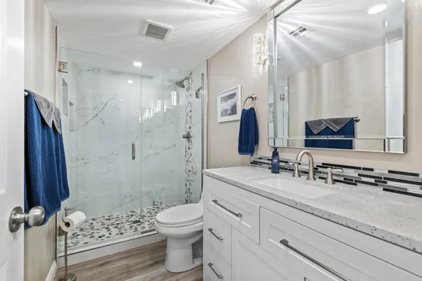 $5,700 | 500 South Farrell Drive, Unit P101, Palm Springs, CA 92264