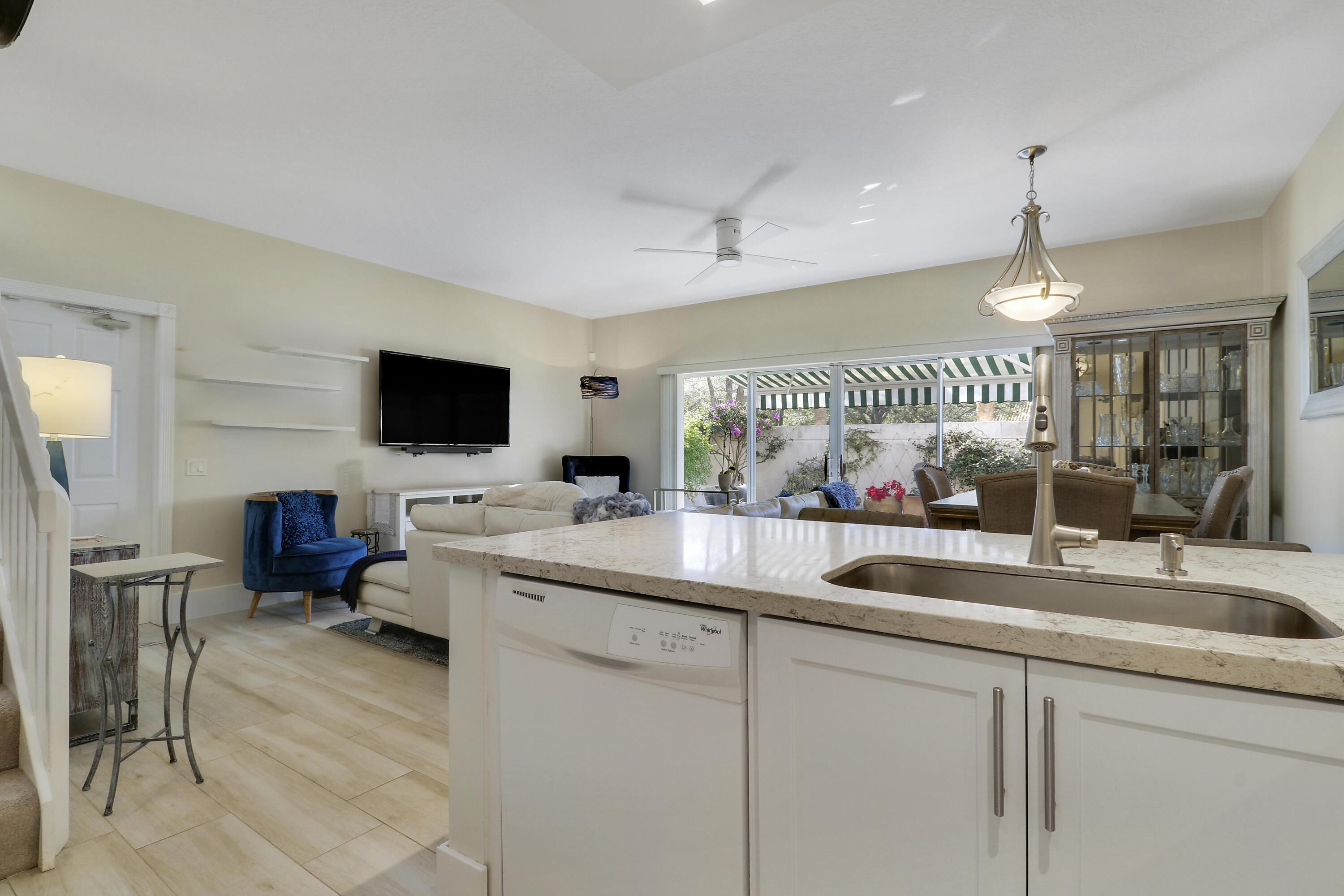 6 Oakleaf Court Tequesta, FL 33469 - Photo 15 of 32 Kitchen View to Dining ROom