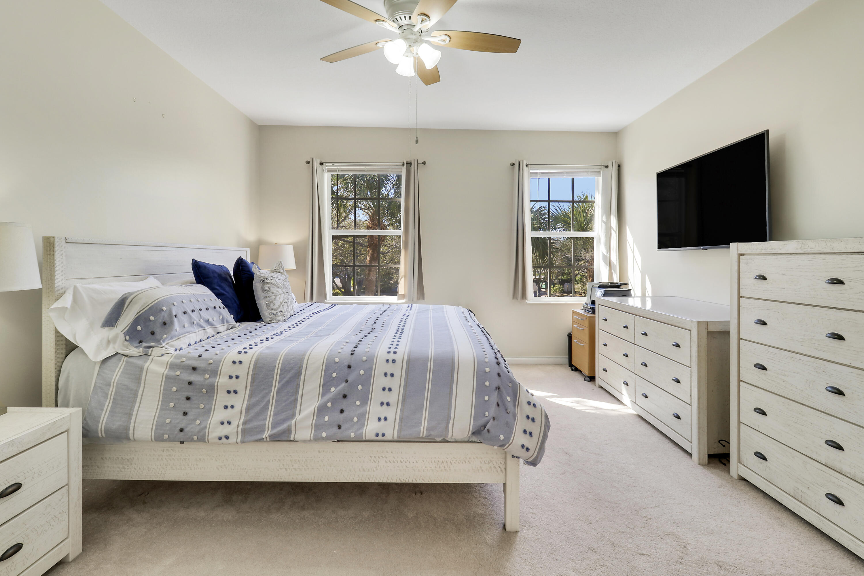 6 Oakleaf Court Tequesta, FL 33469 - Photo 17 of 32 Primary Bedroom
