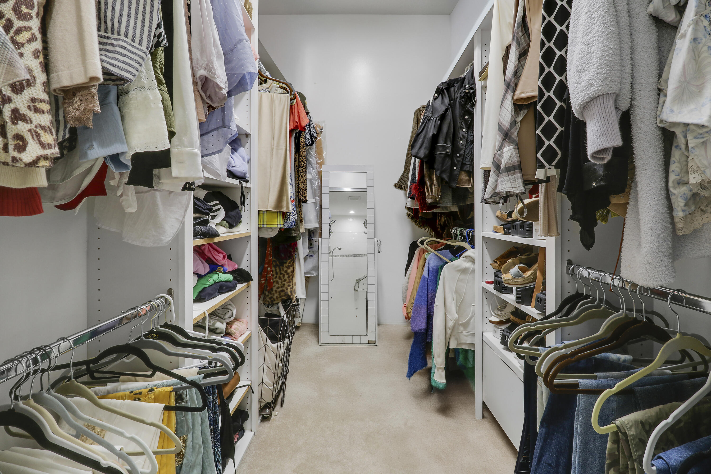 6 Oakleaf Court Tequesta, FL 33469 - Photo 20 of 32 Primary Walk-in Closet