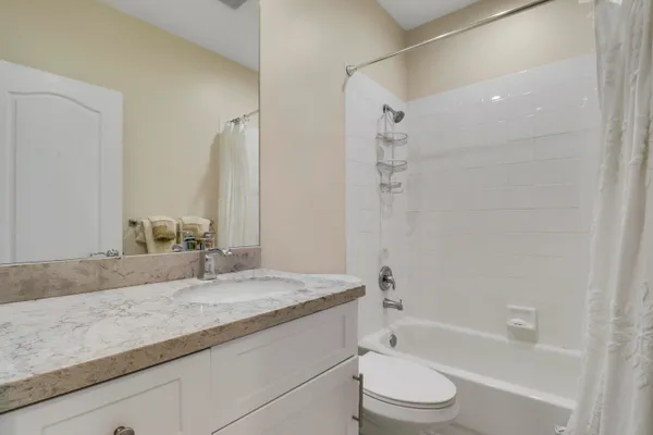 $3,700 | 6 Oakleaf Court, Tequesta, FL 33469