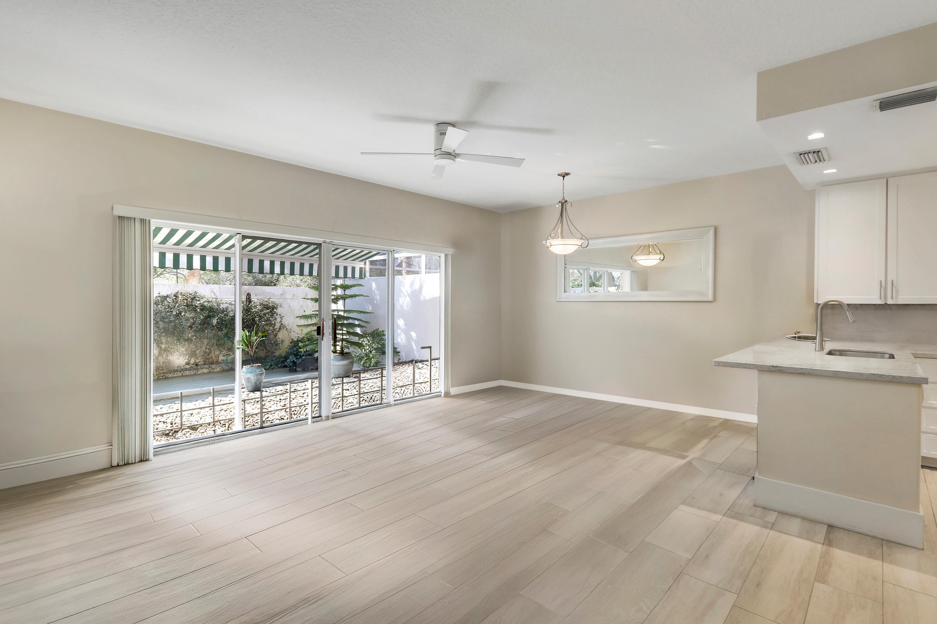 6 Oakleaf Court Tequesta, FL 33469 - Photo 7 of 32 Decluttered Dining Room