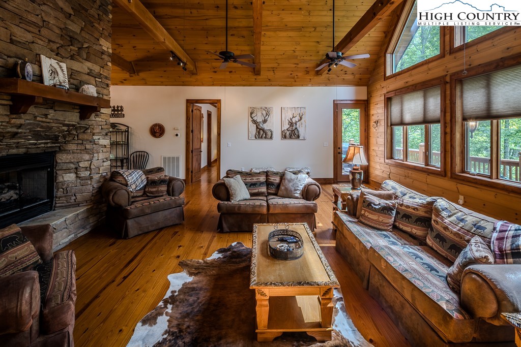 125 Hunters Ridge Place Banner Elk, NC 28604 - Photo 7 of 39 Gallery Image 7