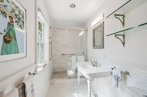 $4,150,000 | 25 Harrison Street, Sag Harbor, NY 11963