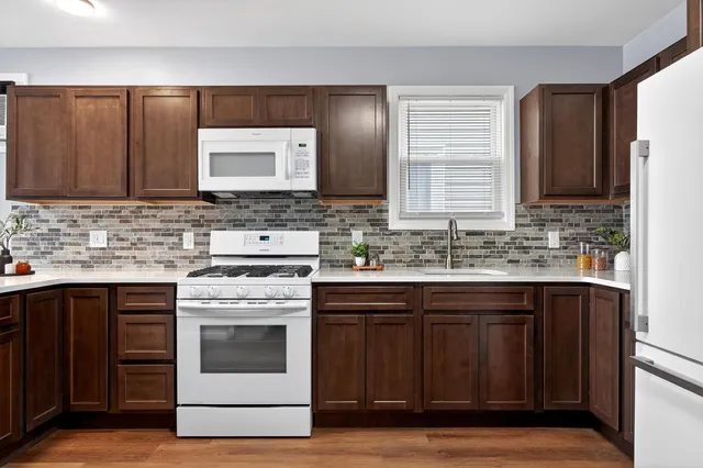 $1,050,000 | 128 West 14th Street, Bayonne, NJ 07002