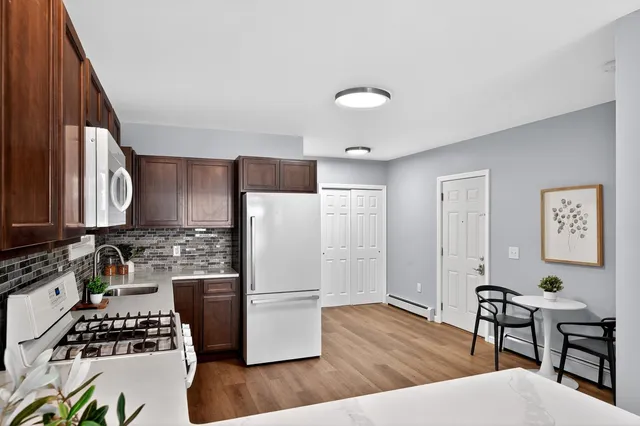 $1,050,000 | 128 West 14th Street, Bayonne, NJ 07002