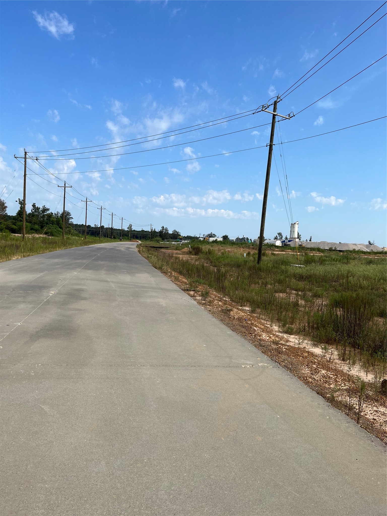 470 5914 29 Splendora, TX 77372 - Photo 7 of 10 a view of a ocean with a big yard