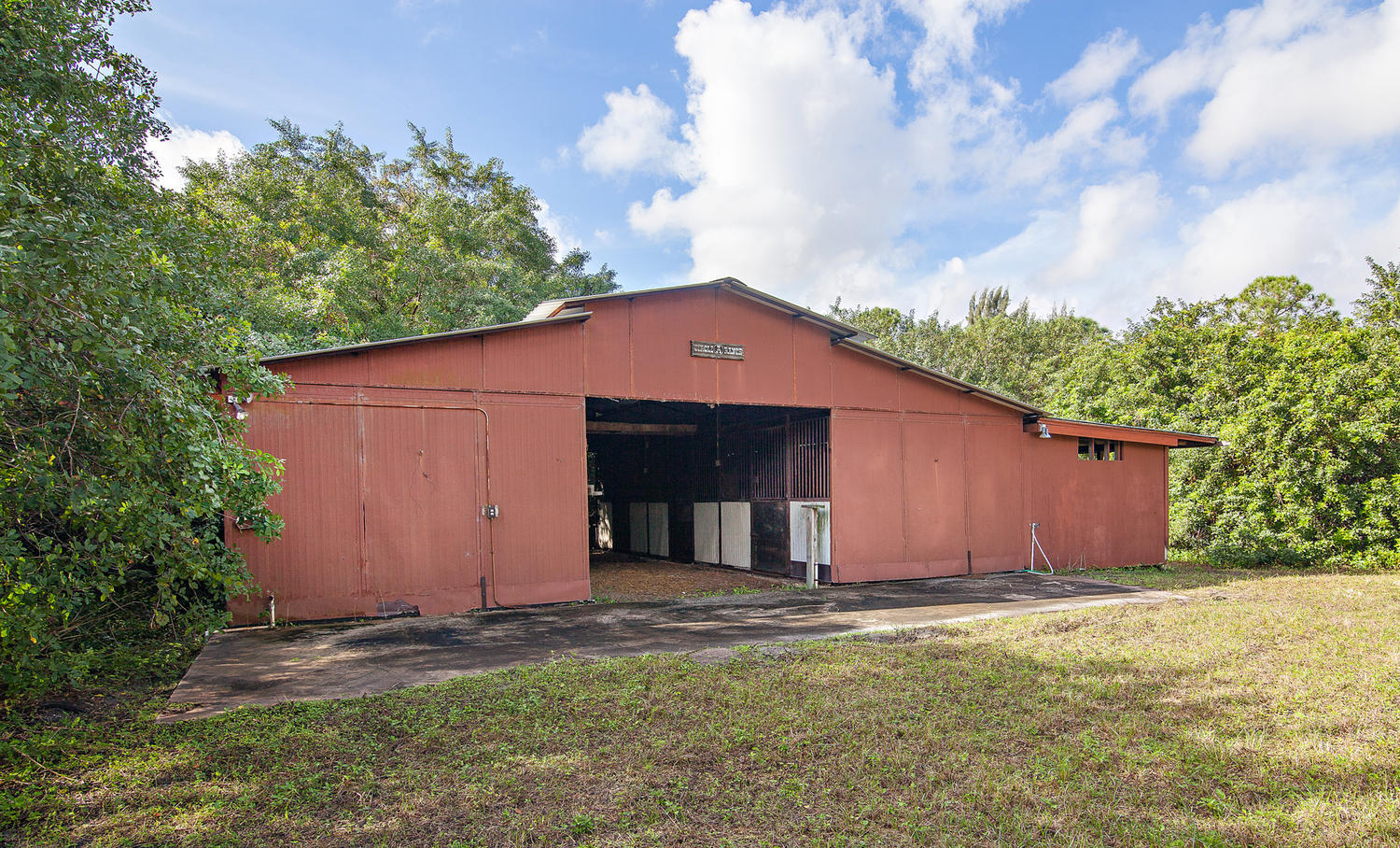 10200 175th Road North Jupiter, FL 33478 - Photo 11 of 32 Barn