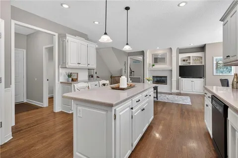 $675,000 | 17413 West 84th Street, Lenexa, KS 66219