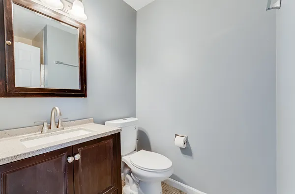 $1,900 | 190 South Waters Edge Drive, Unit 302, Glendale Heights, IL 60139