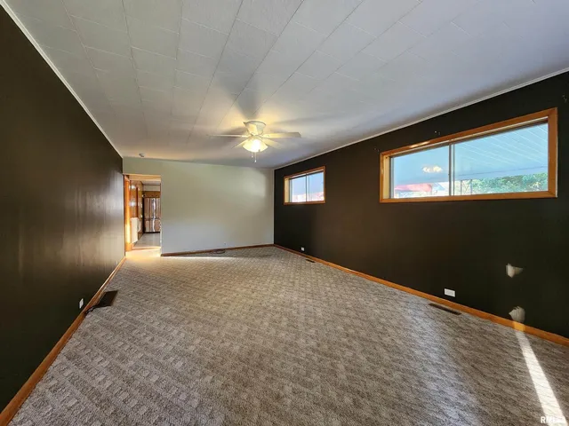 a view of empty room