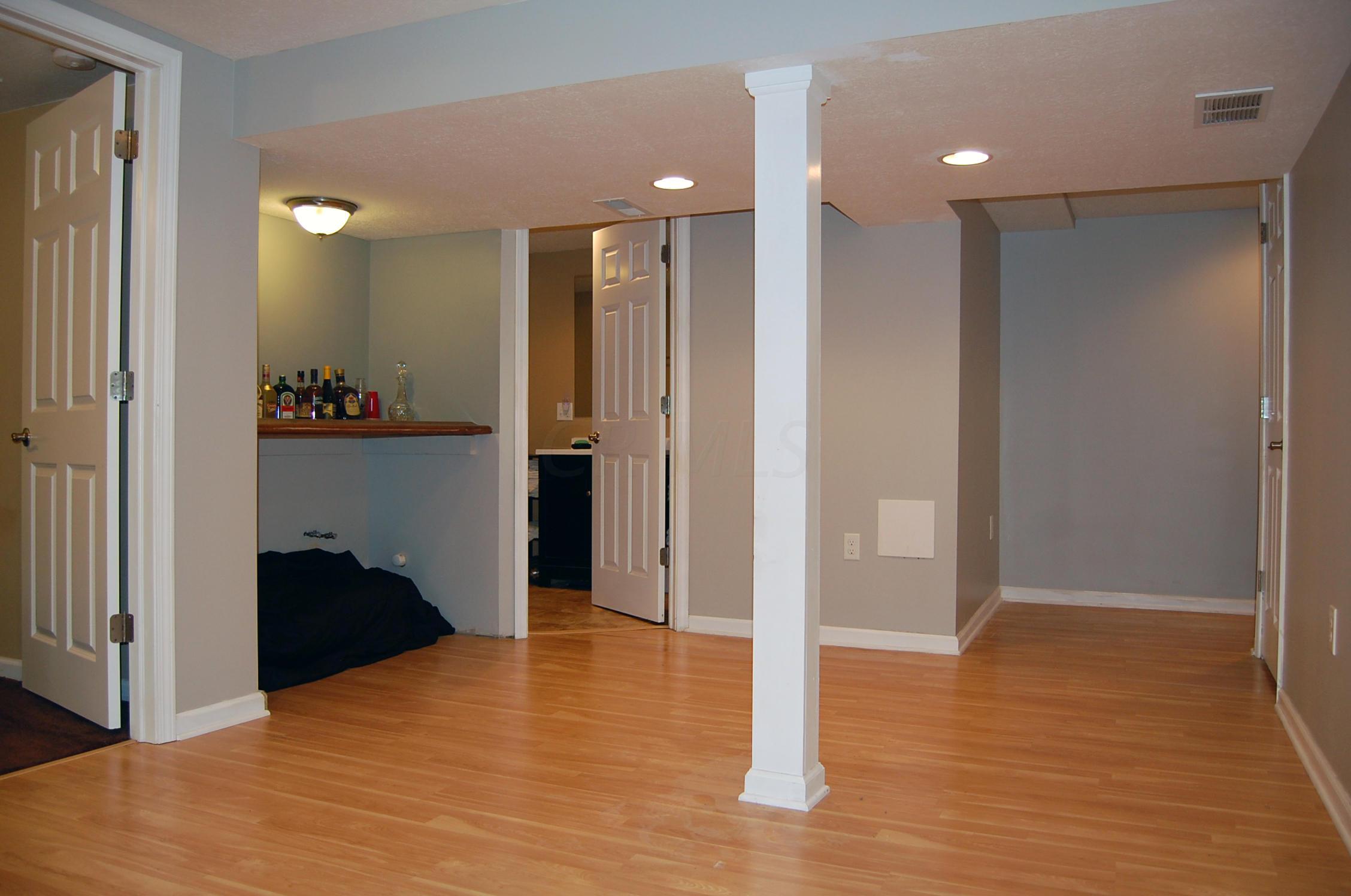 7765 Stanburn Road Columbus, OH 43235 - Photo 19 of 28