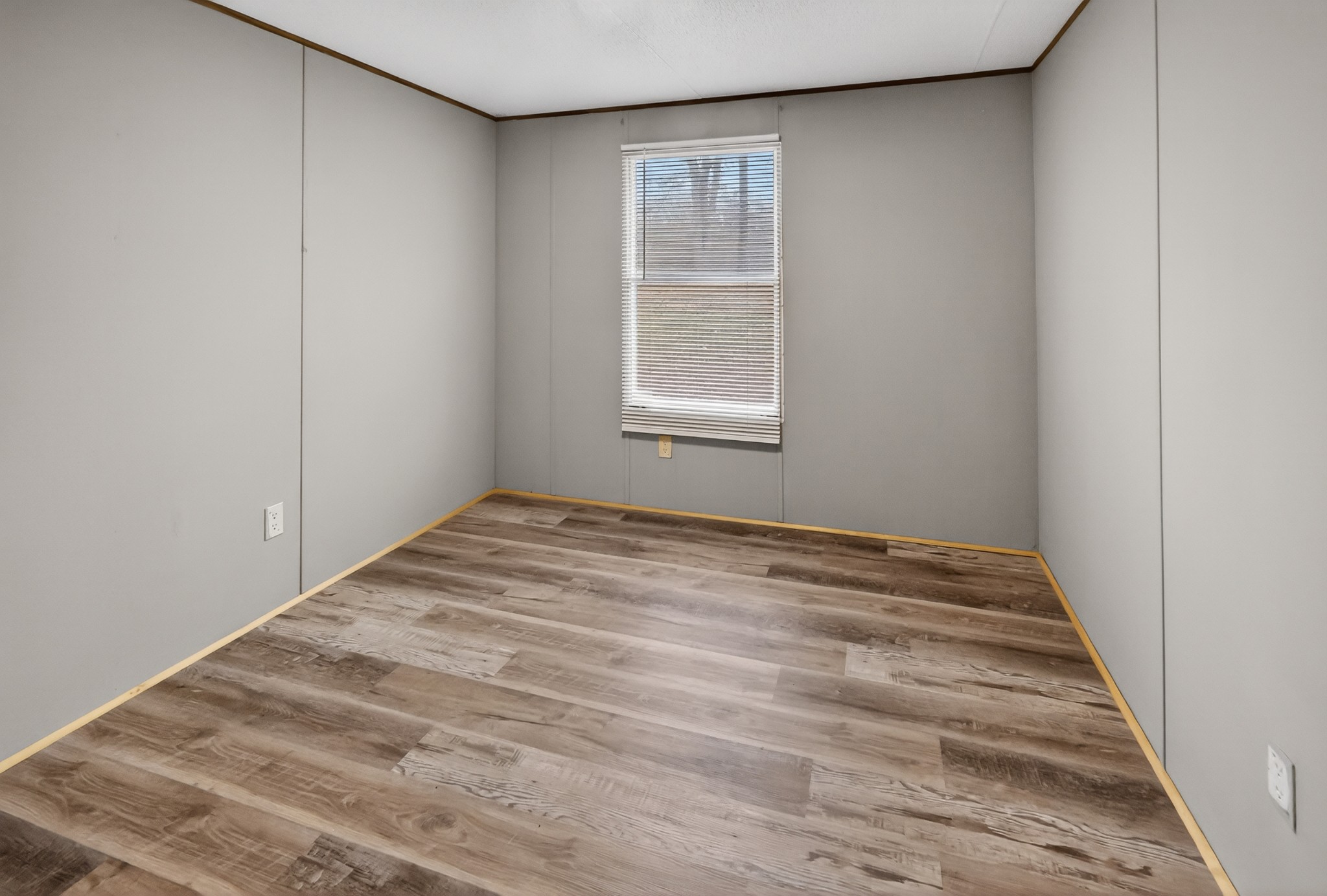 898 Overhead Bridge Road Hampshire, TN 38461 - Photo 14 of 32