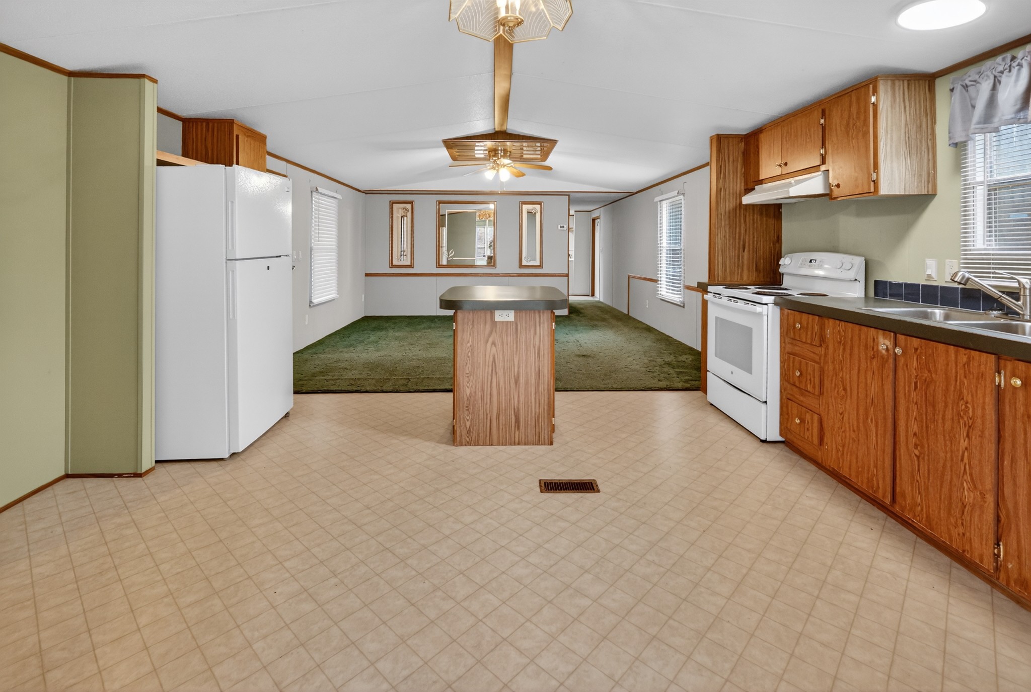 898 Overhead Bridge Road Hampshire, TN 38461 - Photo 8 of 32