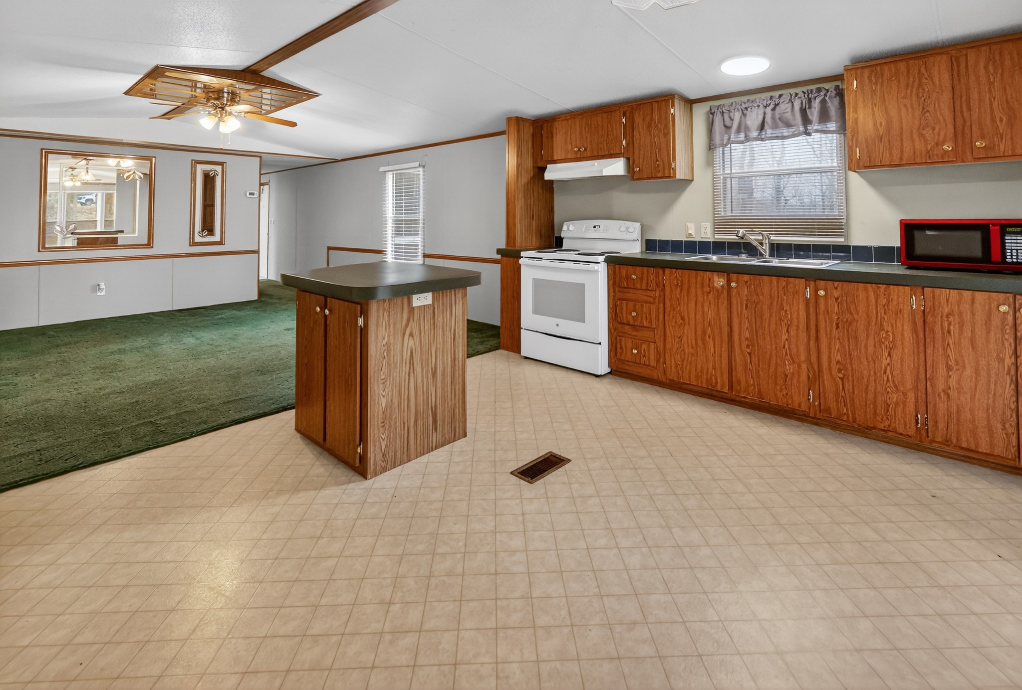 898 Overhead Bridge Road Hampshire, TN 38461 - Photo 9 of 32