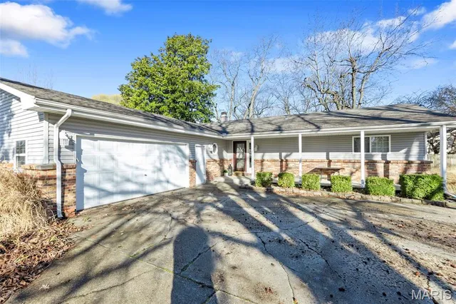 $260,000 | 126 Linda Drive, Sikeston, MO 63801