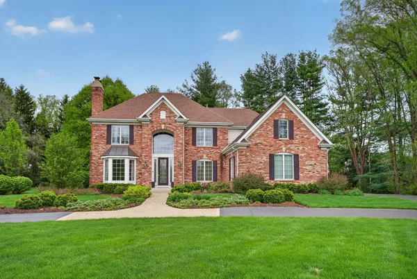 $899,900 | 40W310 Waterford Lane, St. Charles, IL 60175