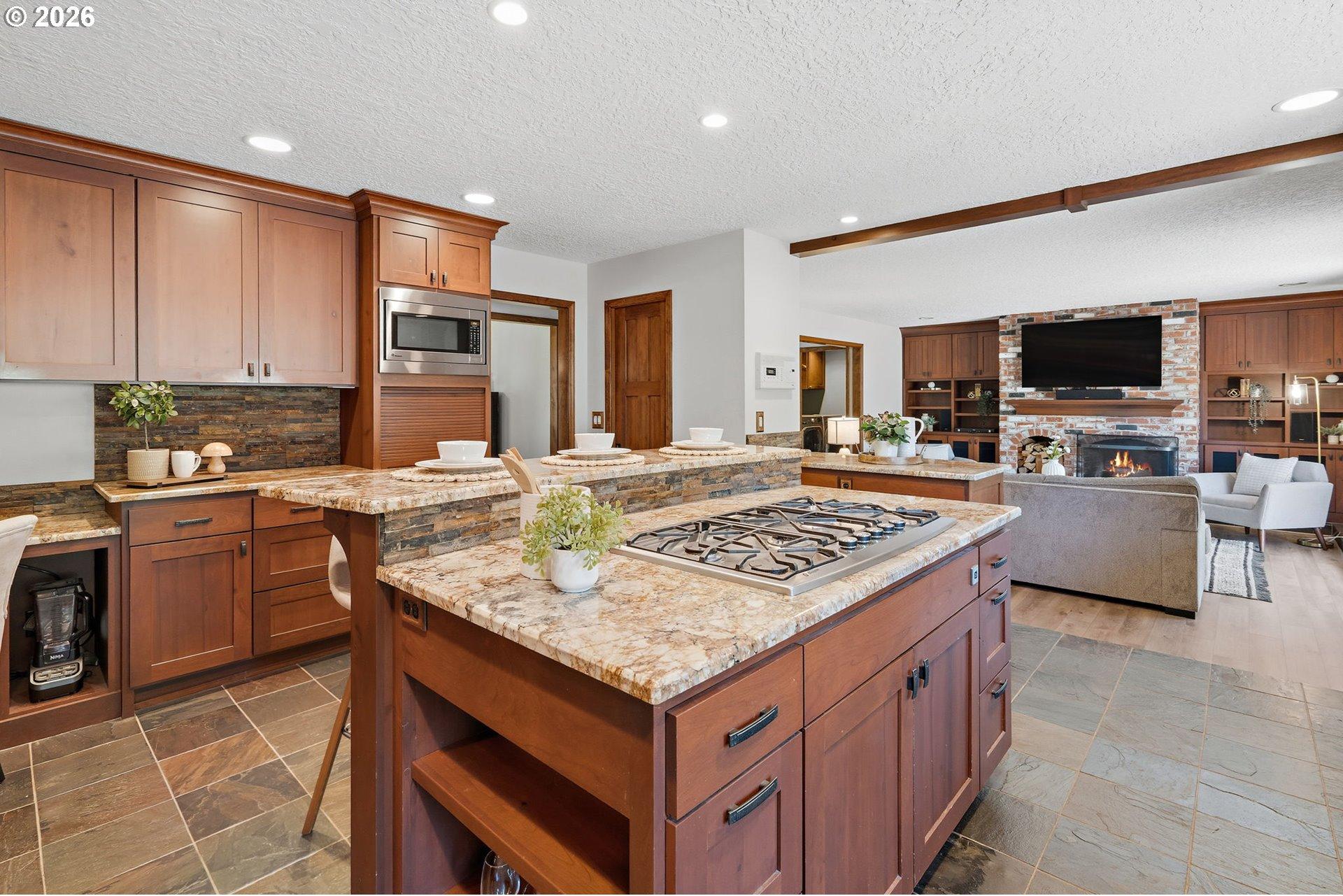 14555 Southwest Hawk Ridge Road Portland, OR 97224 - Photo 10 of 48 Gallery Image 10