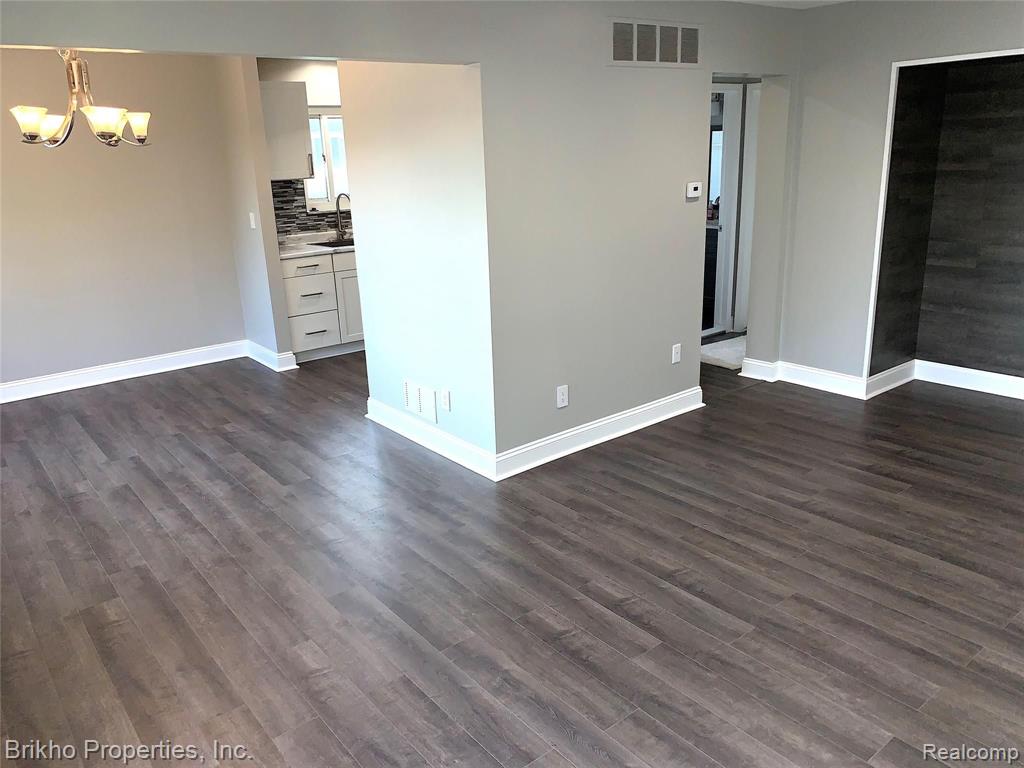 29422 Hoover Road, Unit 29 Warren, MI 48093 - Photo 8 of 23