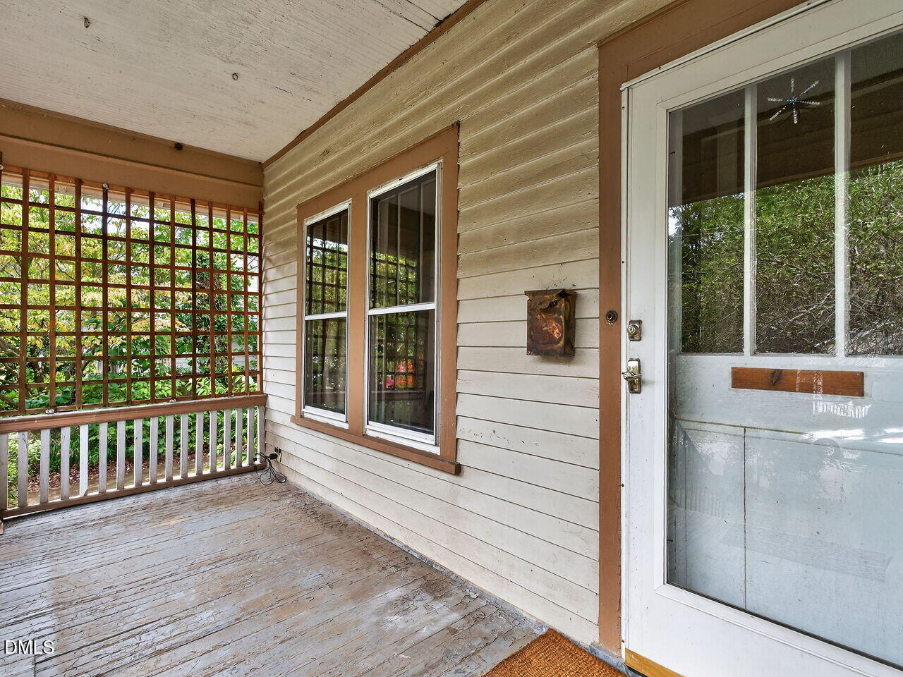 110 Hudson Street Raleigh, NC 27608 - Photo 5 of 27 005-1280x960-photo