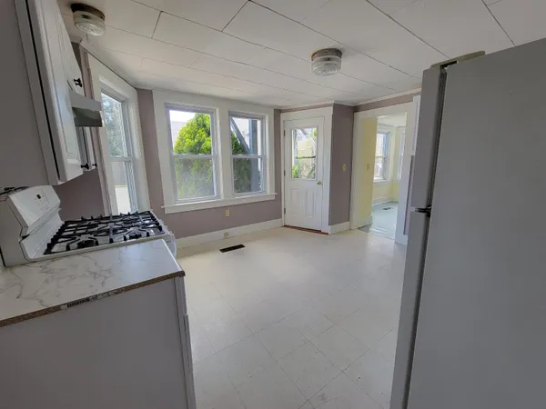 $1,250,000 | 5-9 Merchant Street, North Walpole, NH 03609