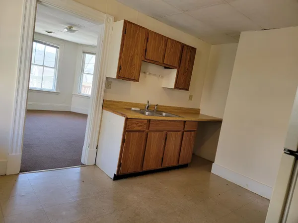 $1,250,000 | 5-9 Merchant Street, North Walpole, NH 03609