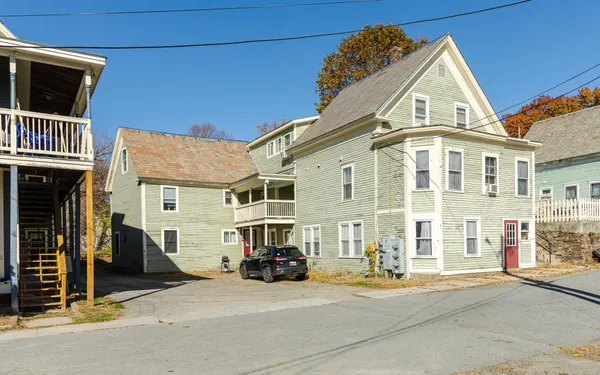 $1,250,000 | 5-9 Merchant Street, North Walpole, NH 03609