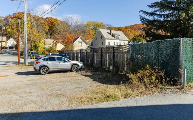 $1,350,000 | 5-9 Merchant Street, North Walpole, NH 03609