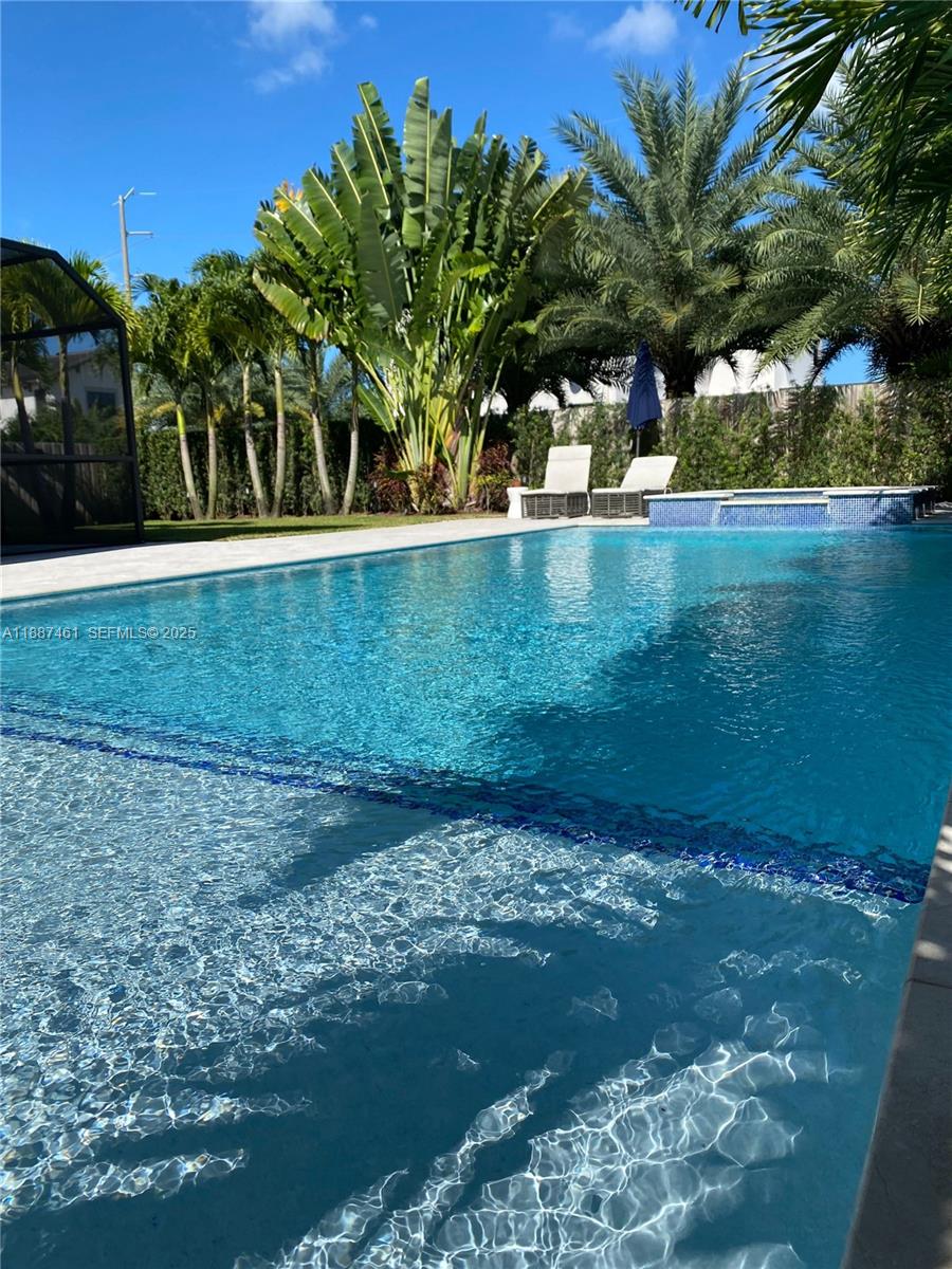 8904 Southwest 69th Trail Miami, FL 33173 - Photo 40 of 42 a view of outdoor space