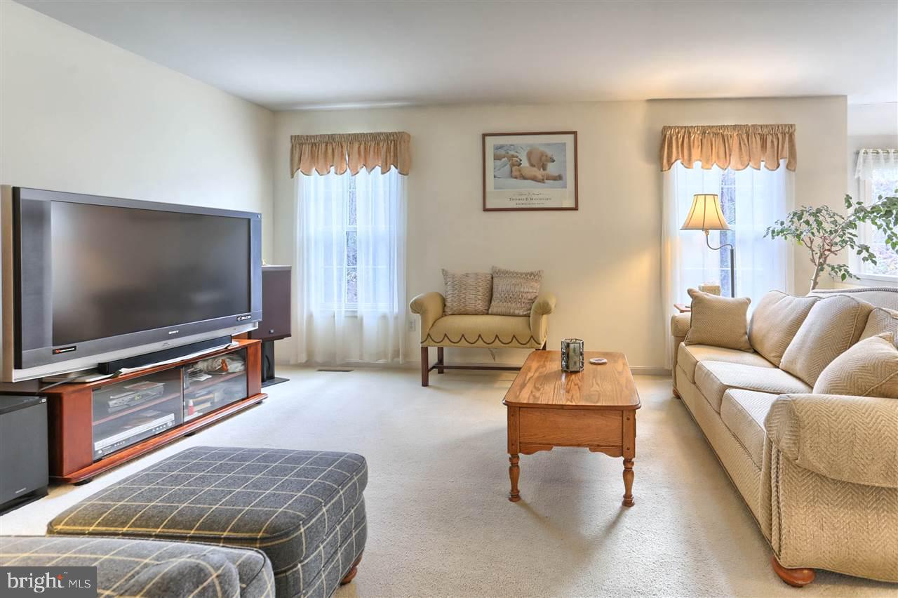 332 Thorley Road New Cumberland, PA 17070 - Photo 10 of 25 Gallery Image 10