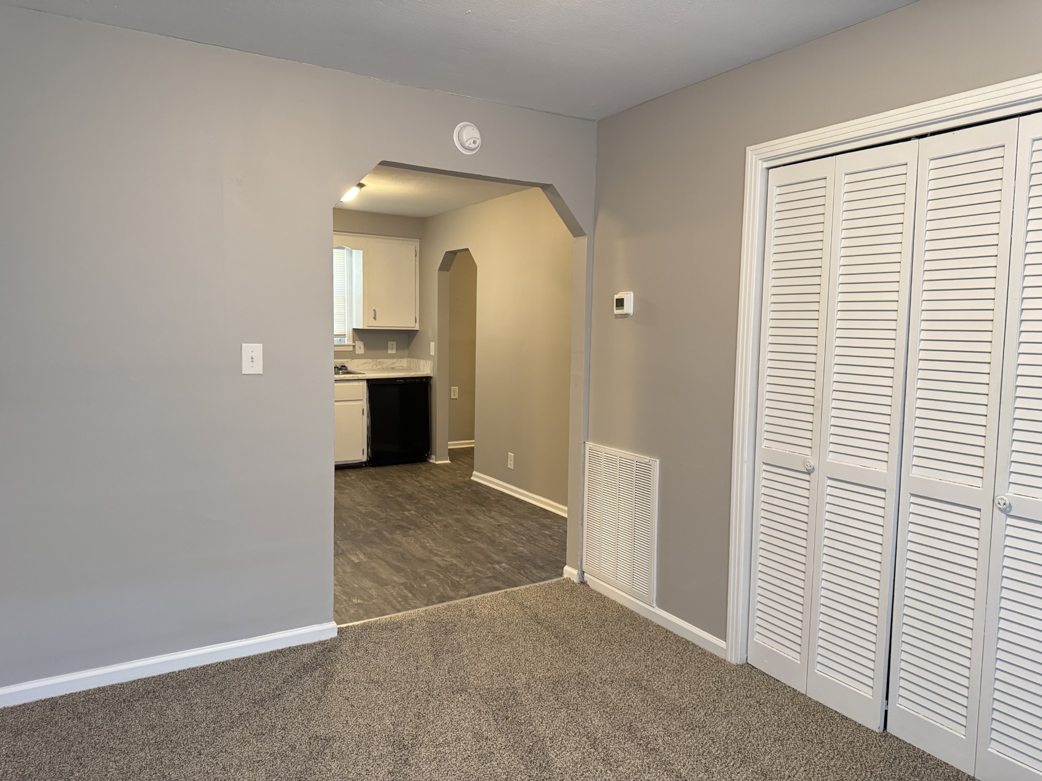 803 Ringgold Road Clarksville, TN 37042 - Photo 11 of 20