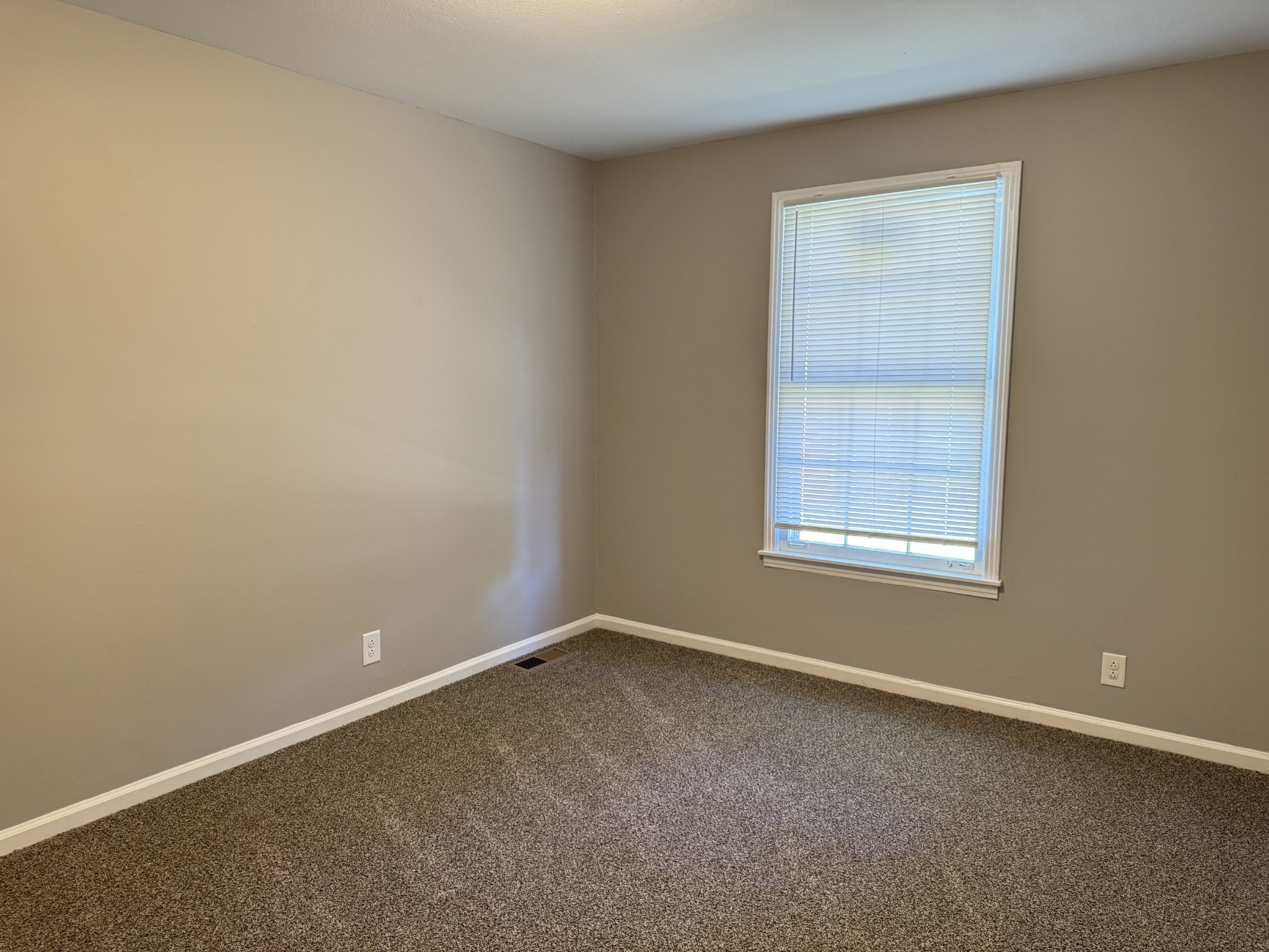 803 Ringgold Road Clarksville, TN 37042 - Photo 17 of 20