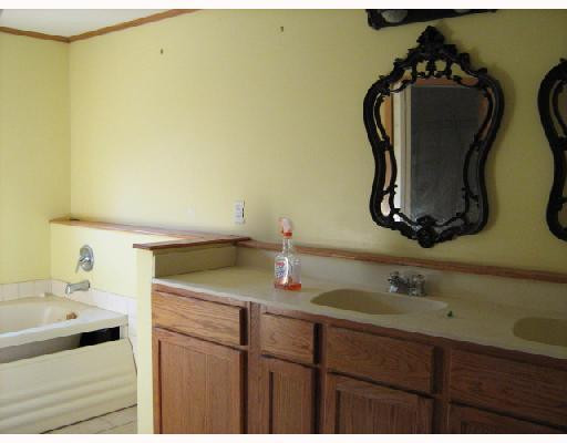18799 Bush Road Chelsea, MI 48118 - Photo 5 of 8 Photo 5