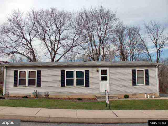 380 Wago Road Mount Wolf, PA 17347 - Photo 1 of 5 Gallery Image 1